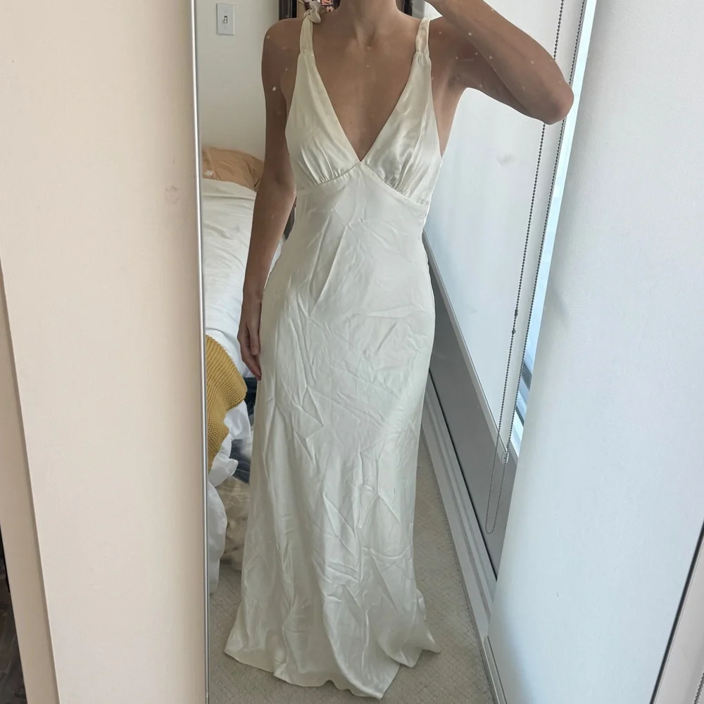 NWT Reformation Pernille Silk Dress - S - Ivory Bridal Silk - Picture 6 of 8